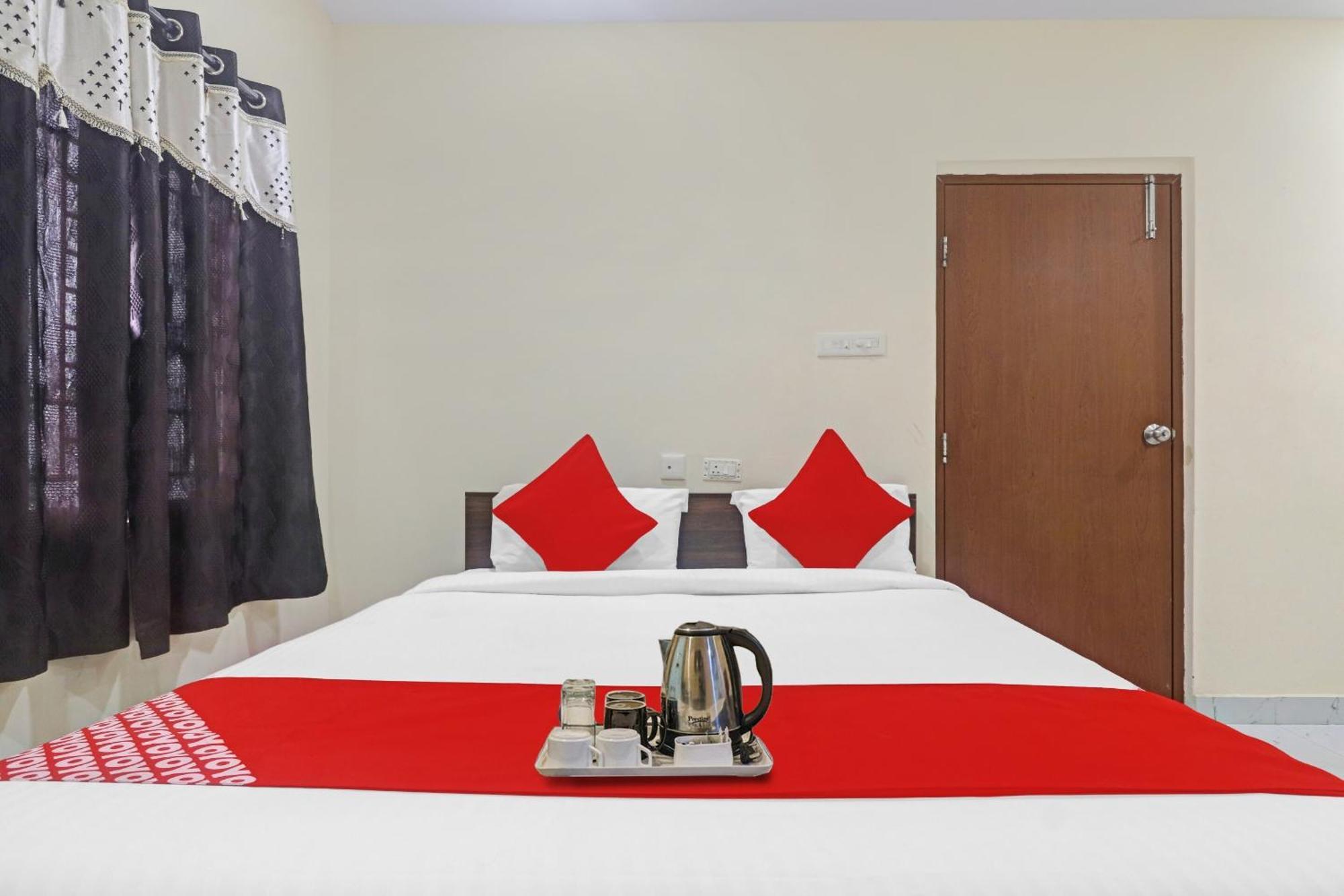 Hotel O Sri Navya Grand Near Nexus Hajdarabad Zewnętrze zdjęcie